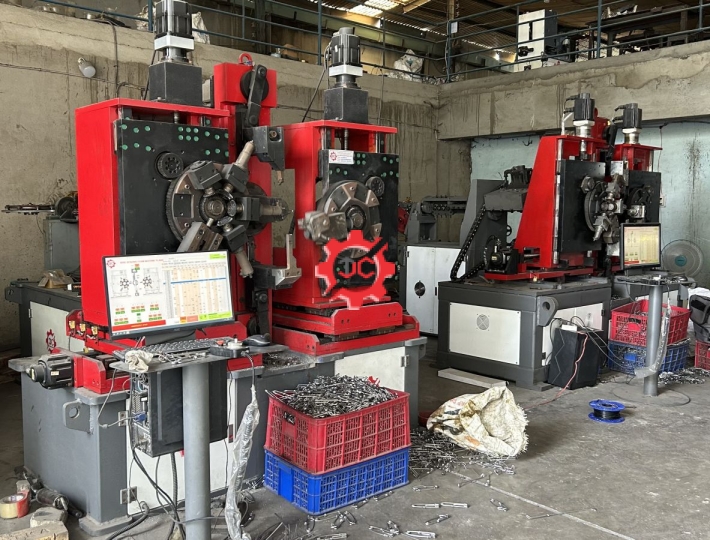 Máy uốn 3d - 15 trục- phá bỏ mọi giới hạn